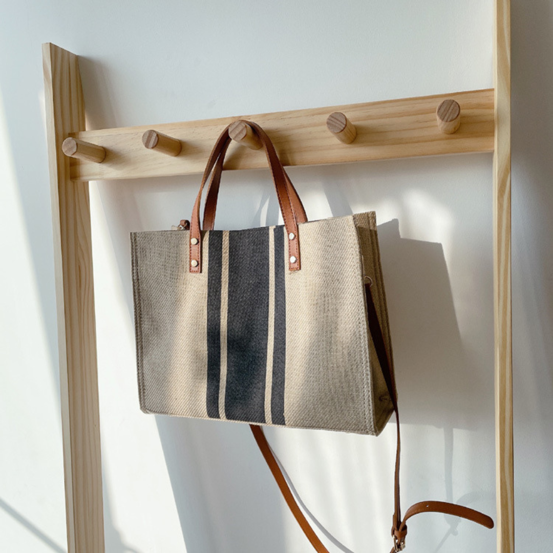 Bolsa Listrada de Tecido Casual - DermeBela