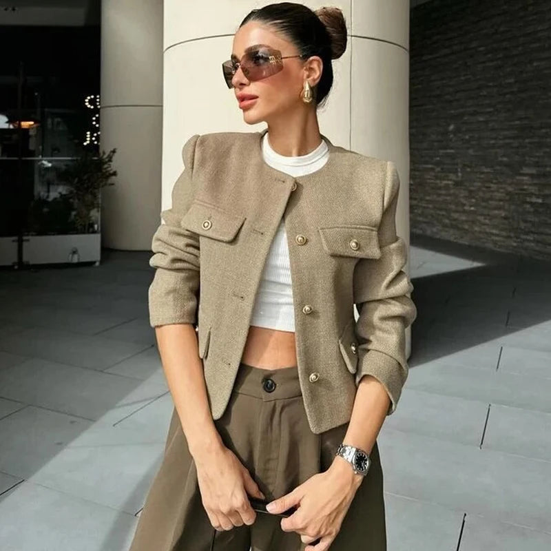 Casaco Clássico Feminino com Botões Elegantes - DermeBela