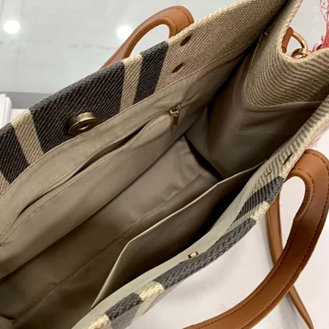 Bolsa Listrada de Tecido Casual - DermeBela