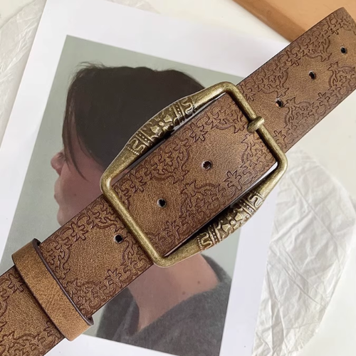 Cinto Vintage Floral Marrom com Detalhes Artesanais - DermeBela