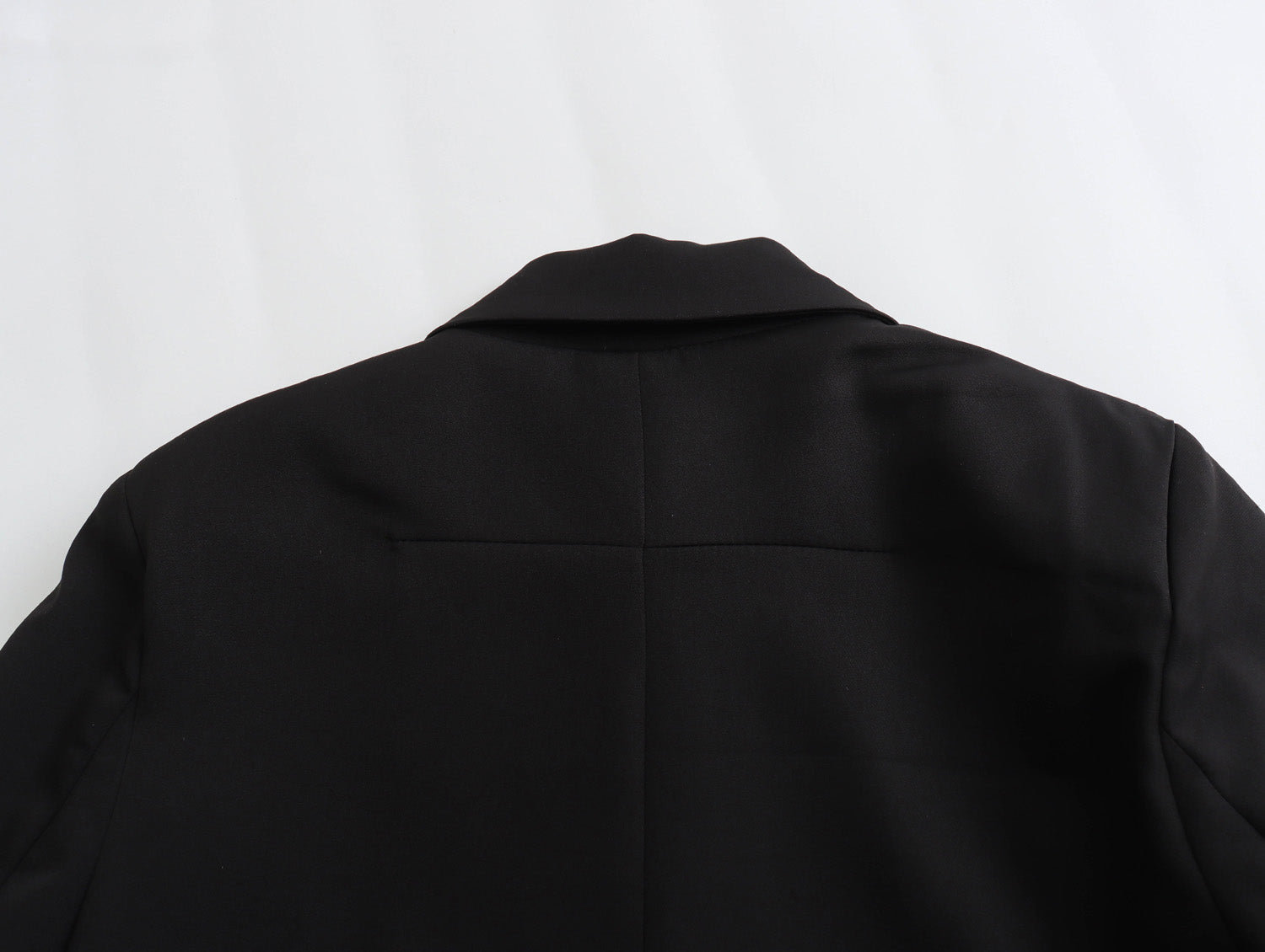 Casaco Feminino Aviador  com Botões e Detalhes de Bolsos - DermeBela