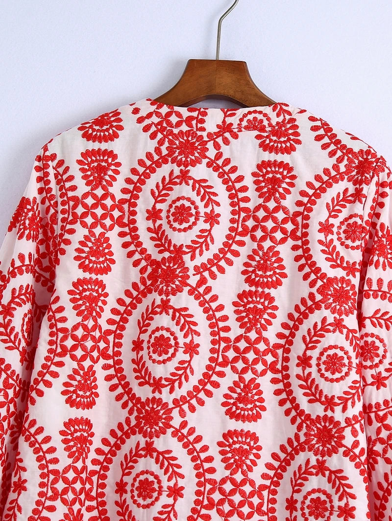 Vestido Bordado com Manga Longa Clássico - DermeBela