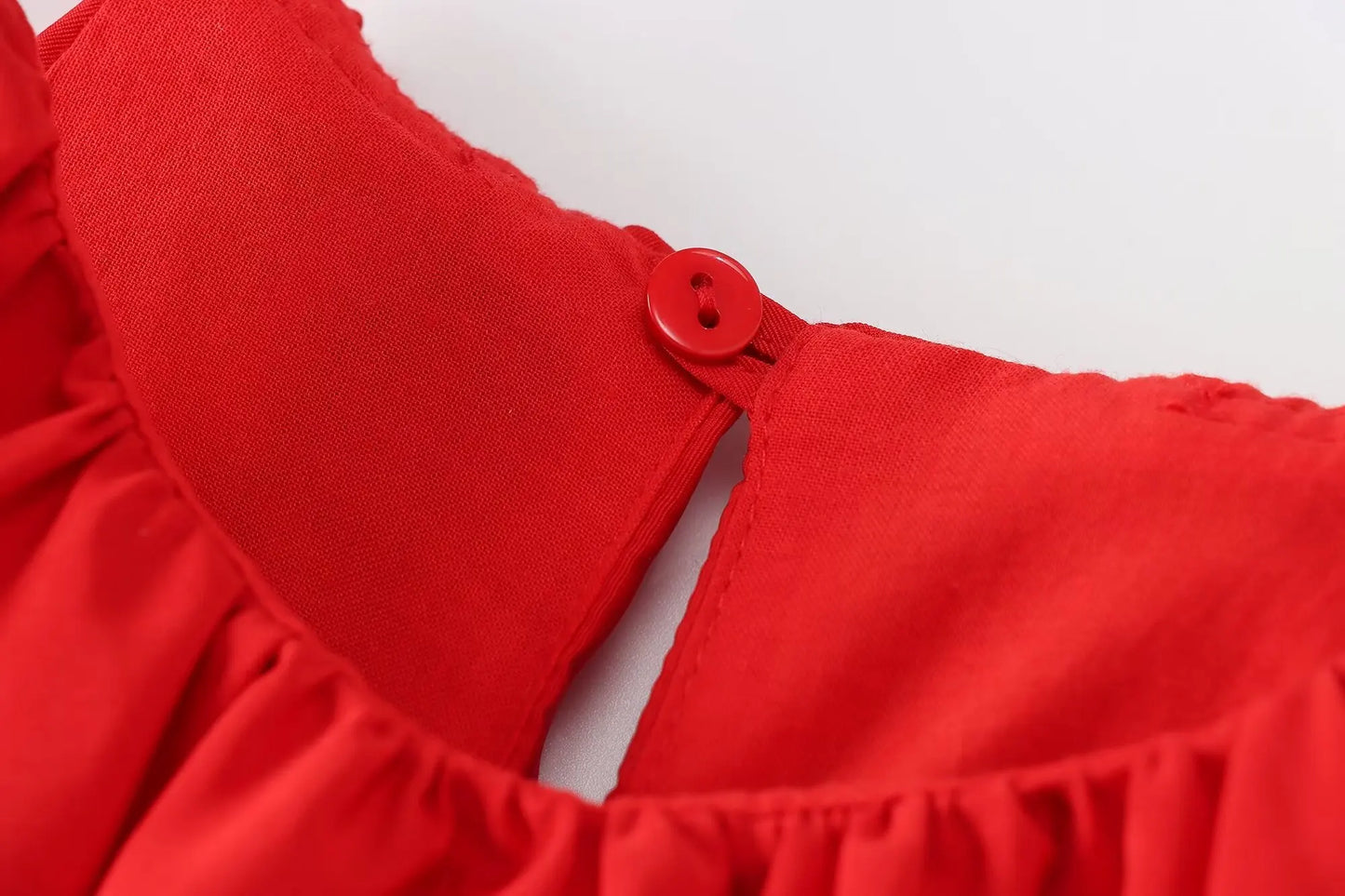 Vestido Plissado Retro Vermelho com Gola Redonda - DermeBela
