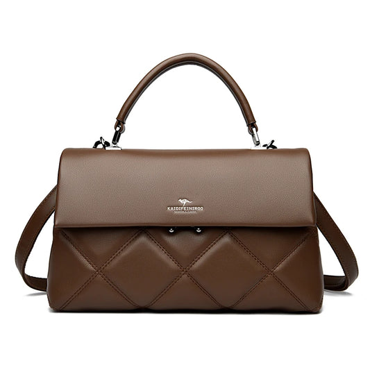 Bolsa Soft Luxe em Couro Macio – DermeBela