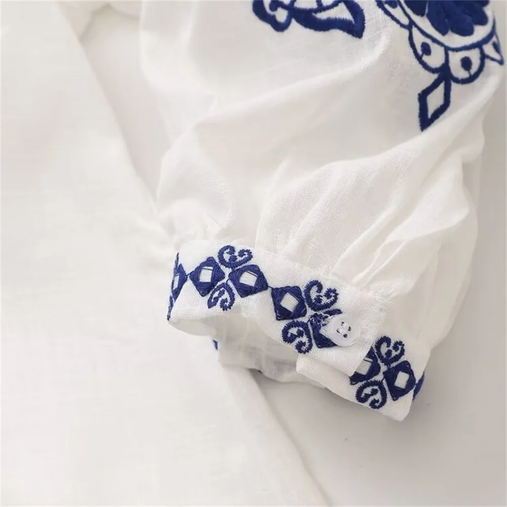 Camisa Solta Bordada de Renda Feminina - DermeBela
