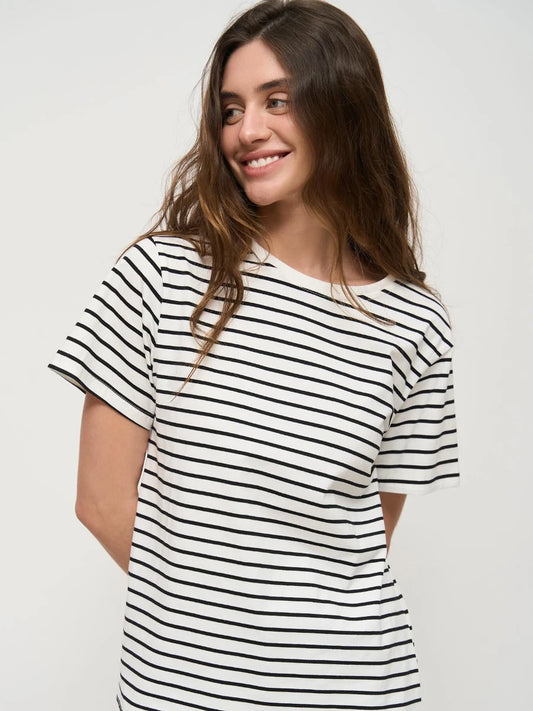 T-shirt Lola - DermeBela