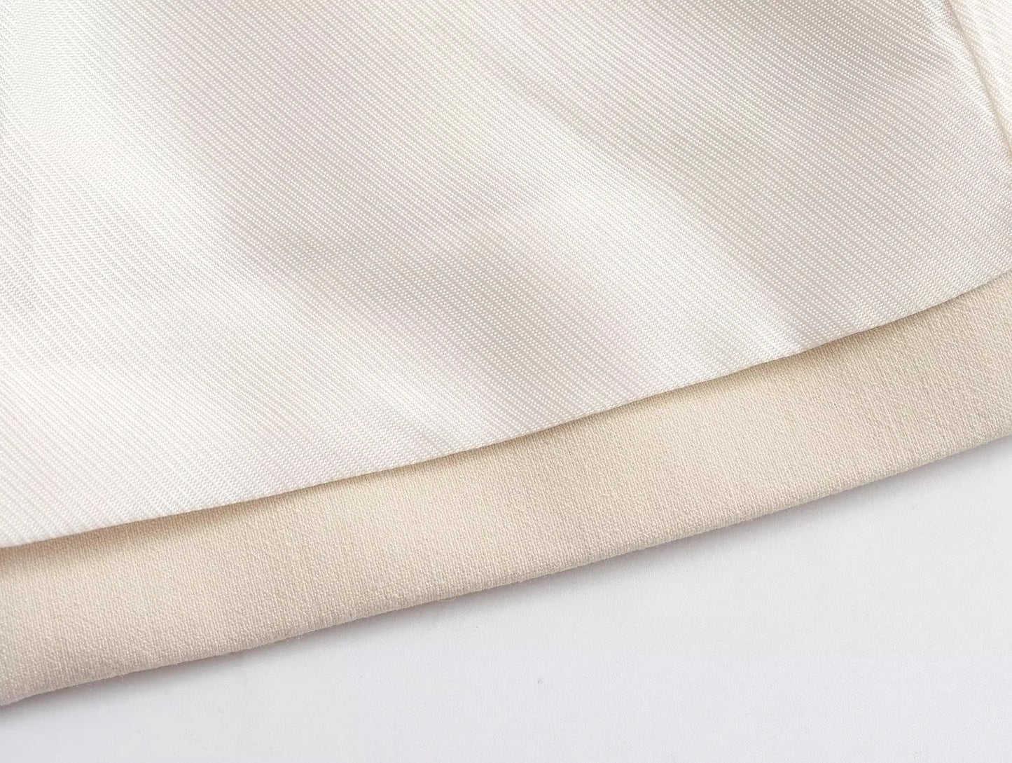 Conjunto Elegância Urbana - Regata sem Alças e Calça com Fenda - DermeBela