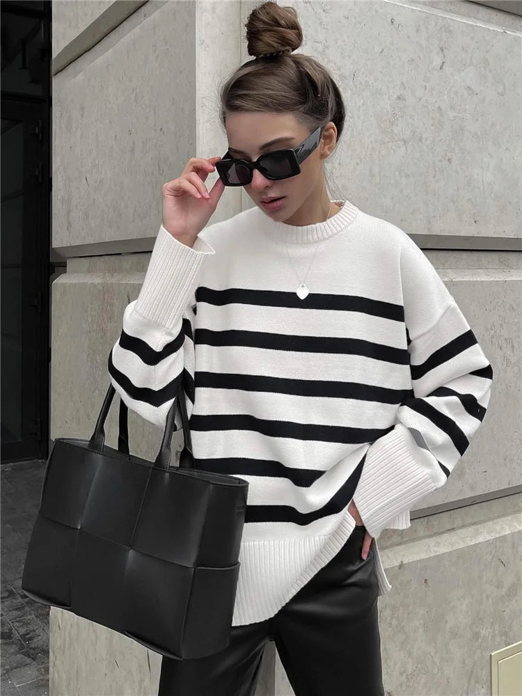 Suéter Feminino Oversized de Malha Listrada - DermeBela