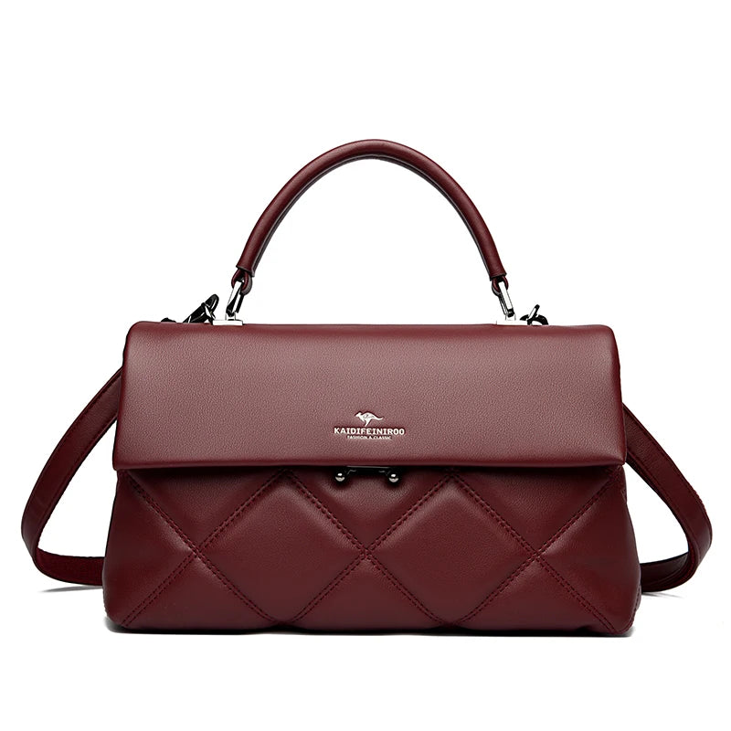 Bolsa Soft Luxe em Couro Macio – DermeBela