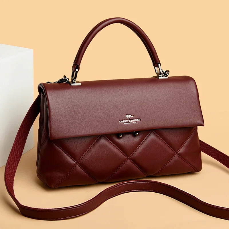 Bolsa Soft Luxe em Couro Macio – DermeBela