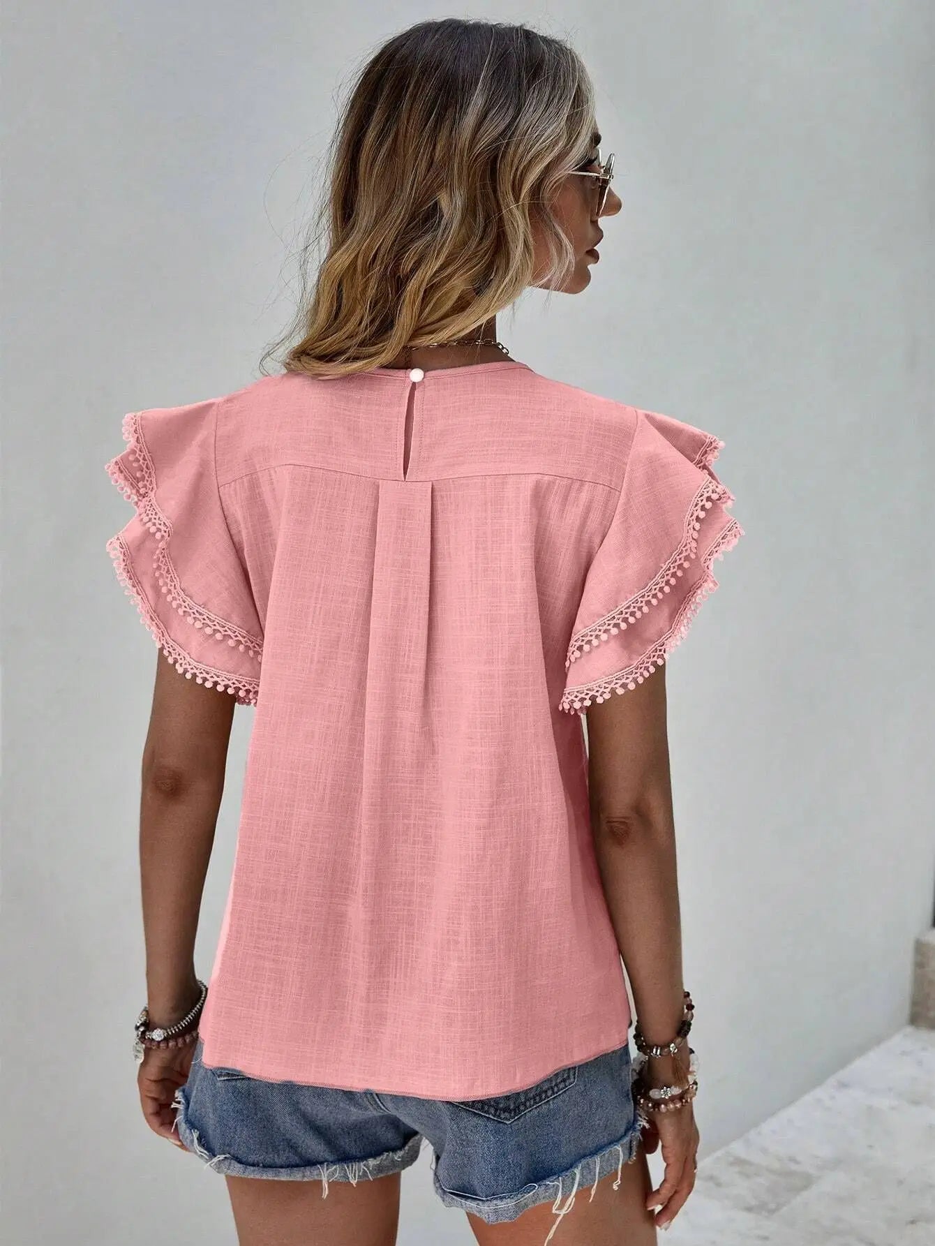 Blusa Feminina Elegante com Detalhe Rendado - DermeBela
