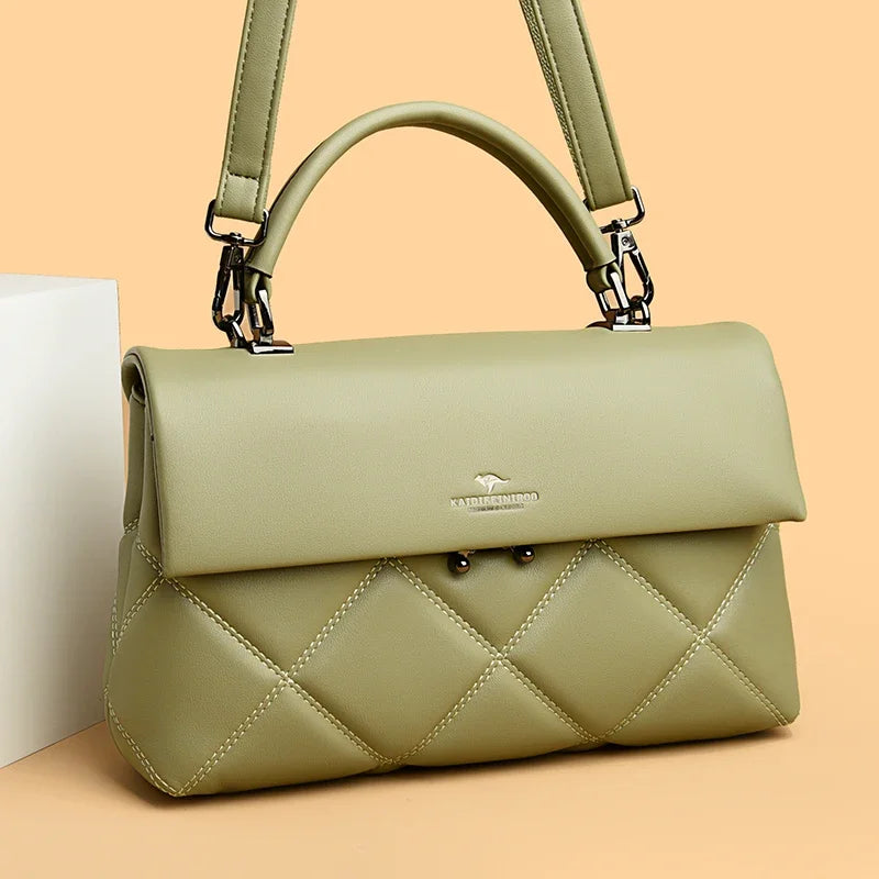 Bolsa Soft Luxe em Couro Macio – DermeBela