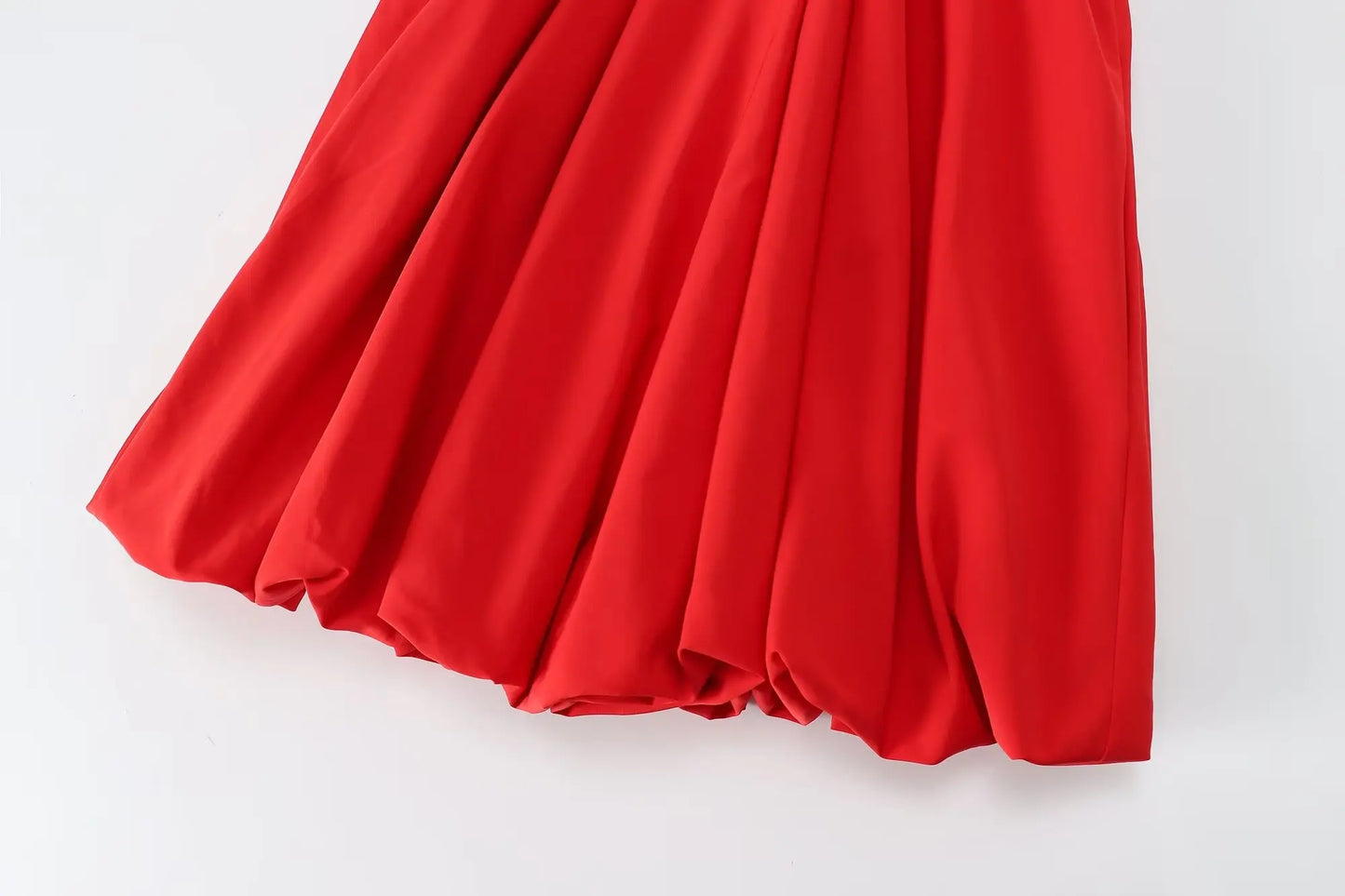 Vestido Plissado Retro Vermelho com Gola Redonda - DermeBela
