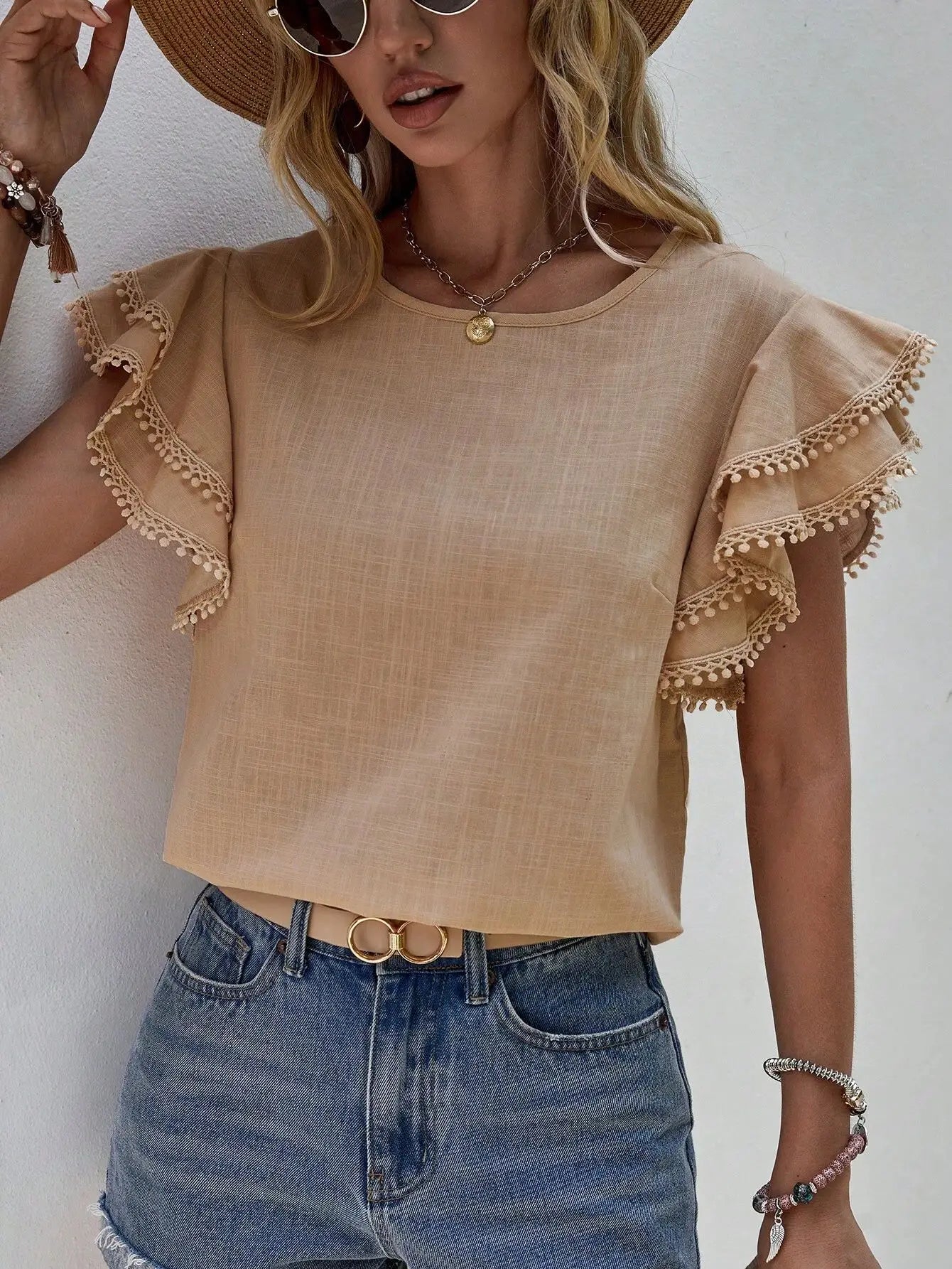 Blusa Feminina Elegante com Detalhe Rendado - DermeBela