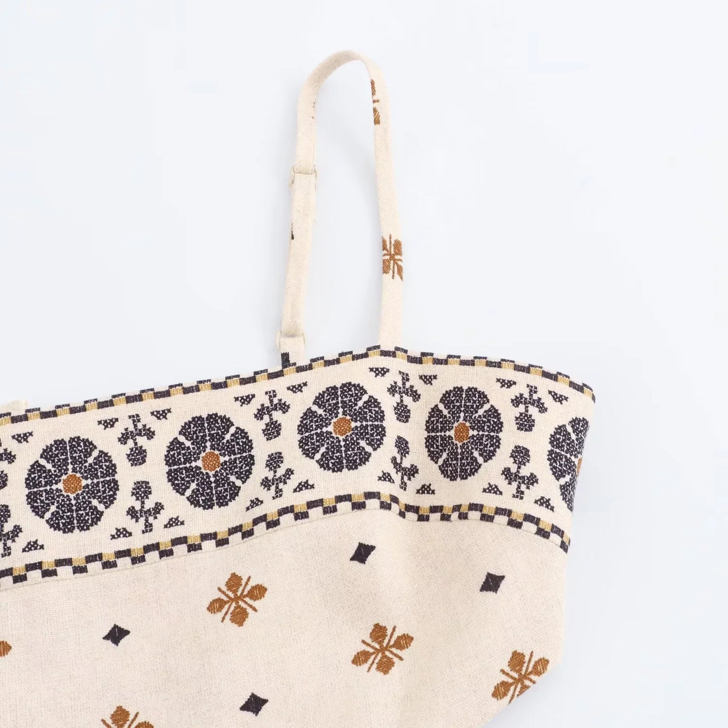 Vestido Longo com Recorte Oco e Sem Mangas - DermeBela