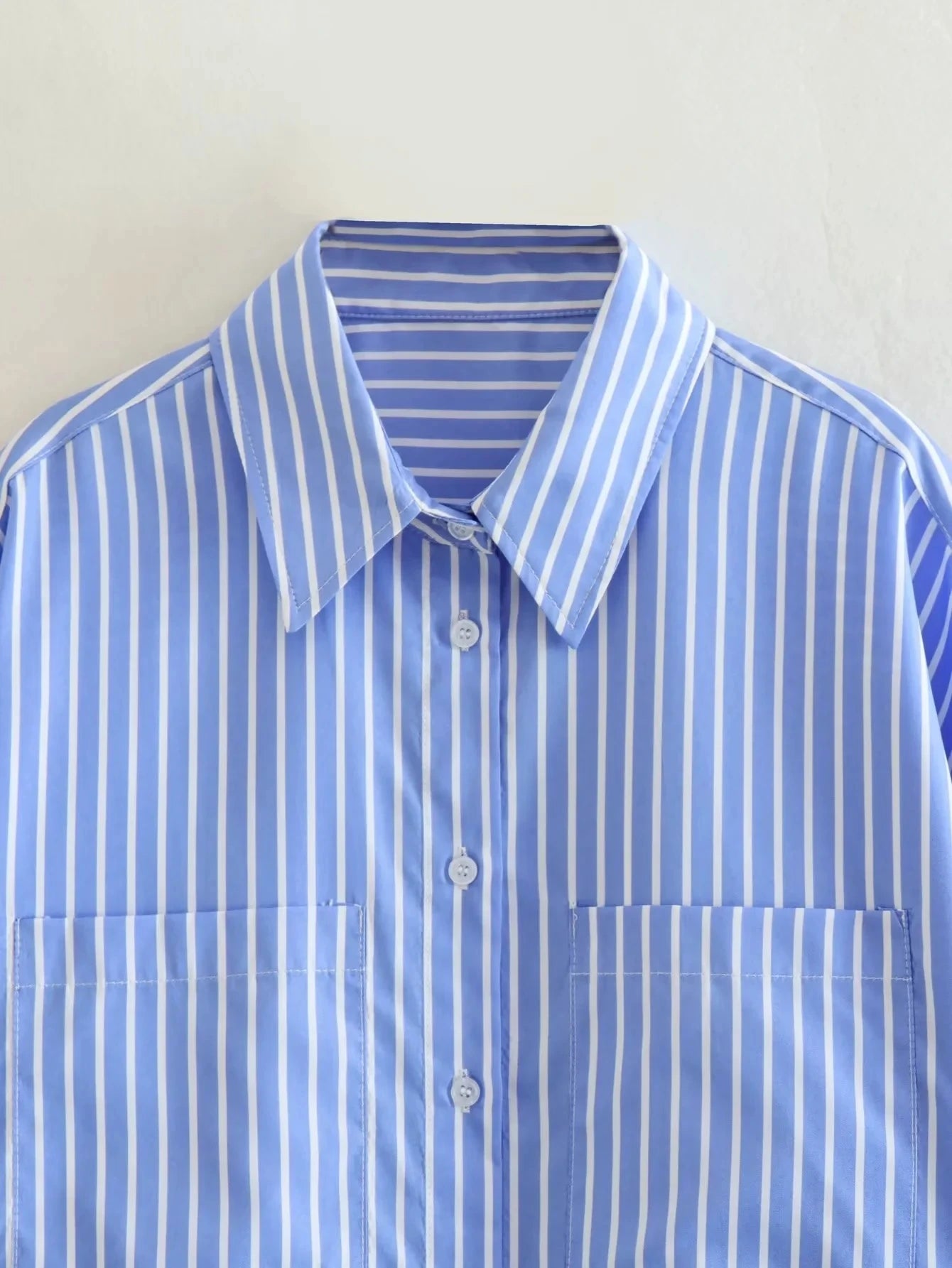 Camisa Feminina Casual Listrada com Manga Comprida - DermeBela