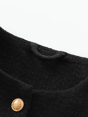 Casaco Feminino de Tweed com Gola O e Botões Dourados - DermeBela