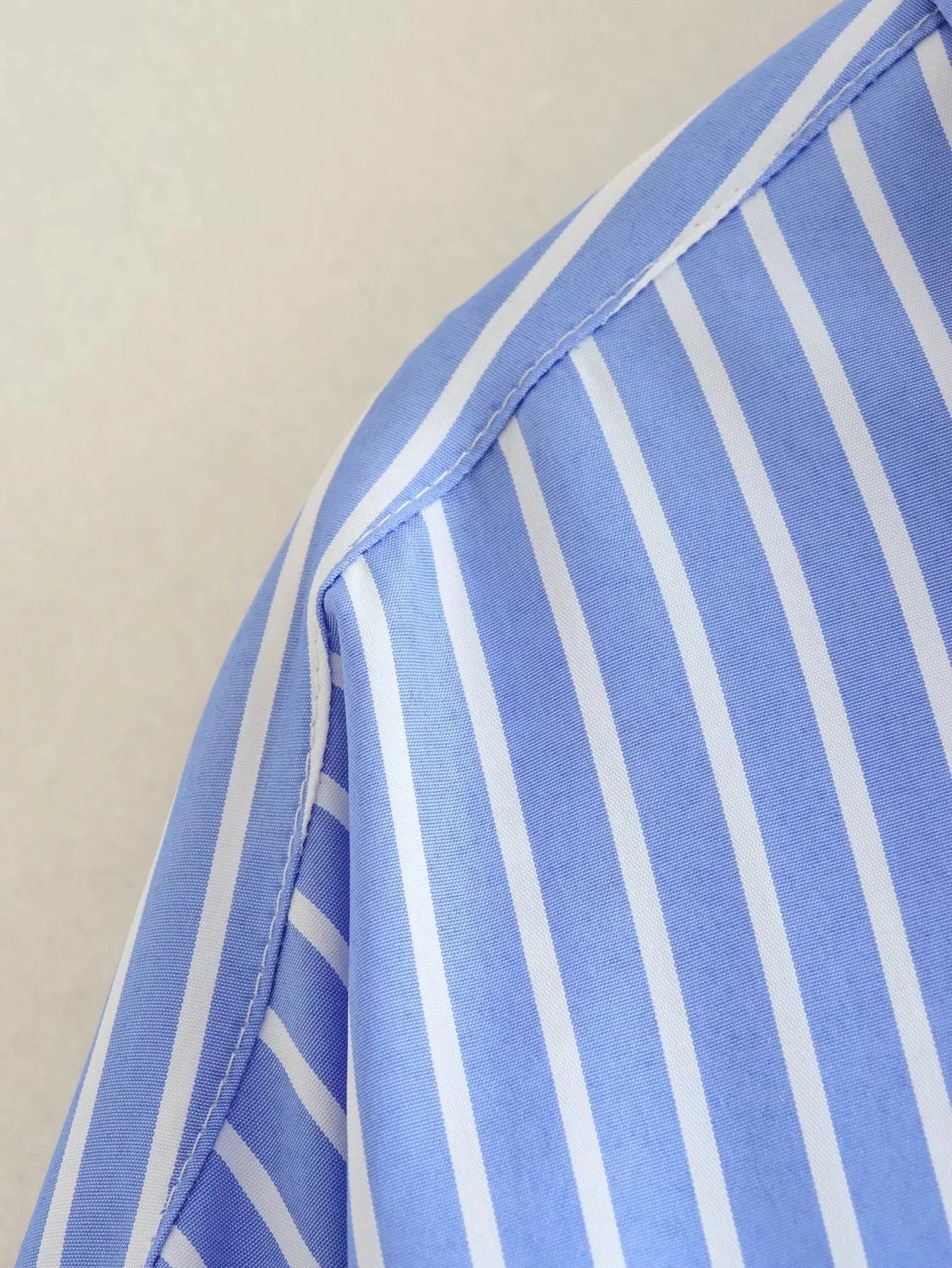 Camisa Feminina Casual Listrada com Manga Comprida - DermeBela