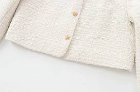 Casaco Feminino de Tweed com Gola O e Botões Dourados - DermeBela