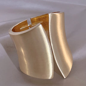 Bracelete Impact Gold - DERMEBELA