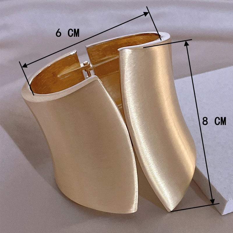 Bracelete Impact Gold - DERMEBELA