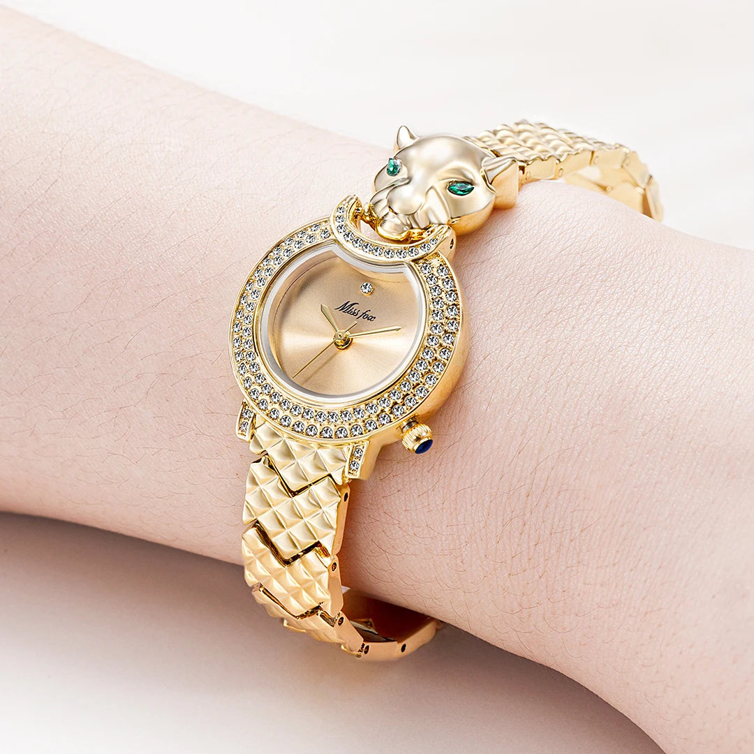 Relógio Feminino Leopard com Detalhe de Strass e Pedra Verde - DermeBela