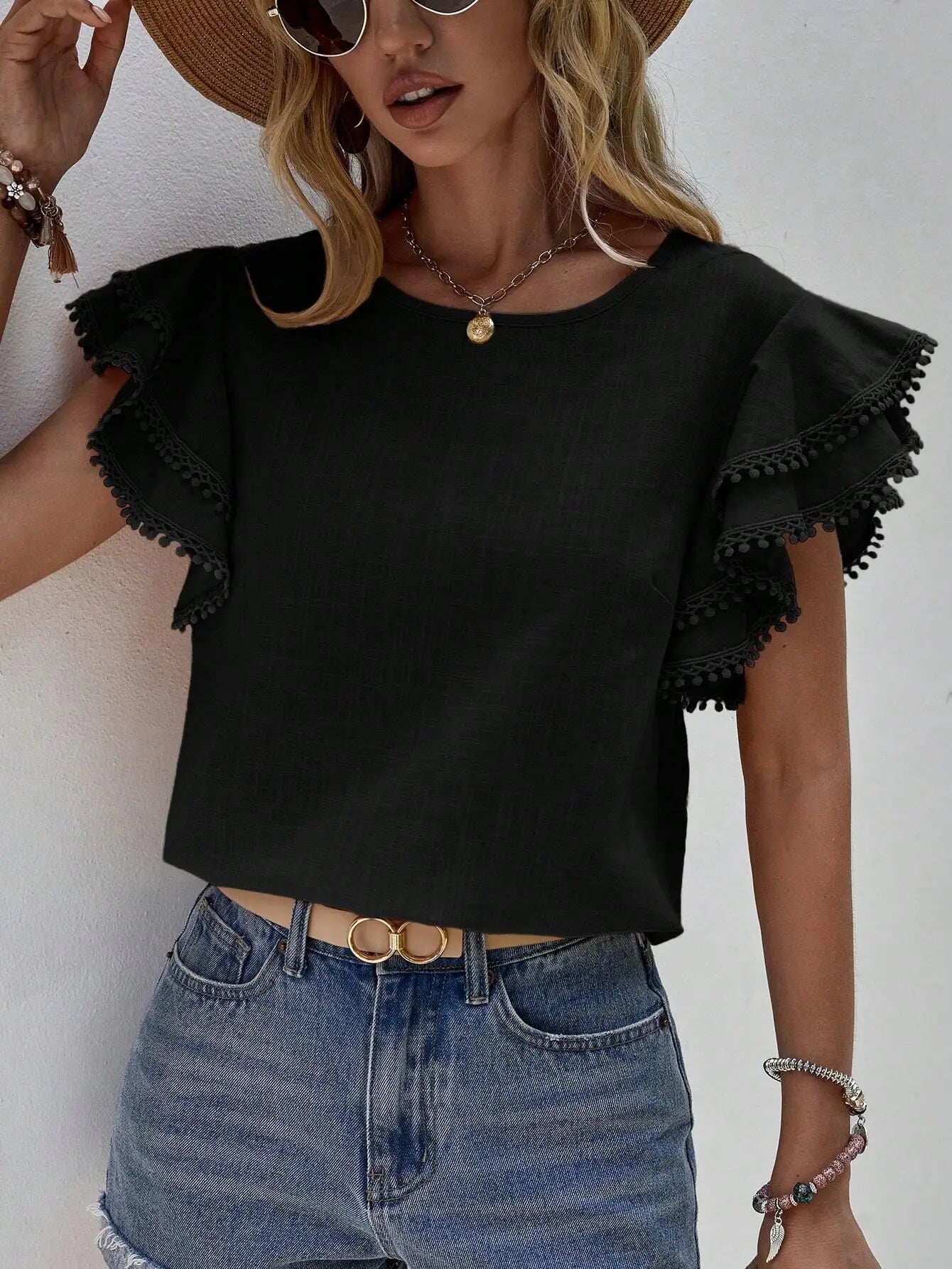 Blusa Feminina Elegante com Detalhe Rendado - DermeBela